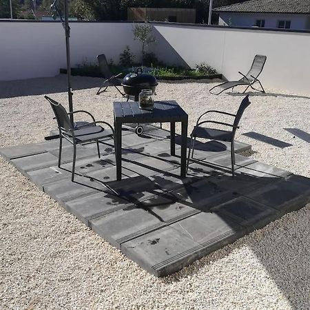 Studio cosy avec accès et terrasse indépendants Apartamento Tresses Exterior foto