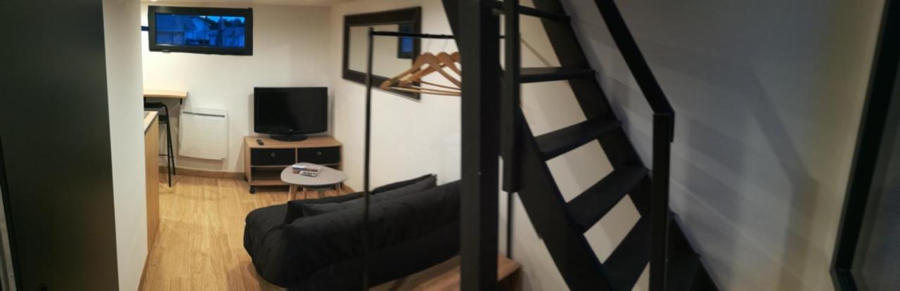 Studio cosy avec accès et terrasse indépendants Apartamento Tresses Exterior foto